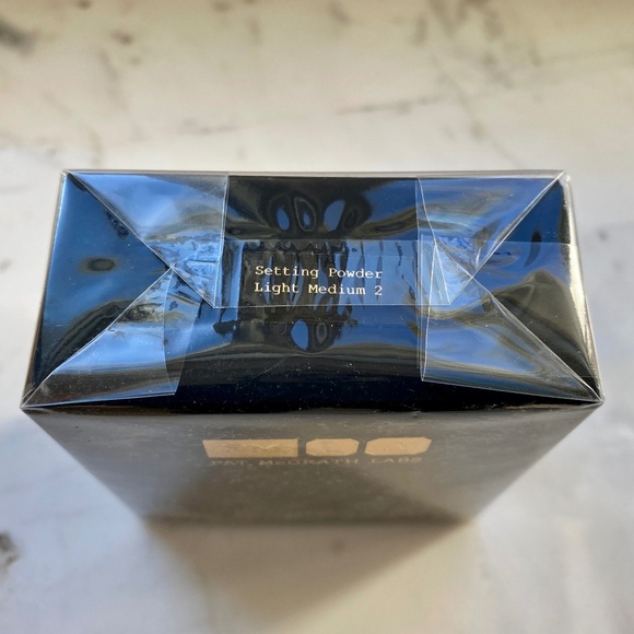 PAT MCGRATH - Skin Fetish: Sublime Perfection Setting Powder - Light Medium 2 - Picture 4 of 7